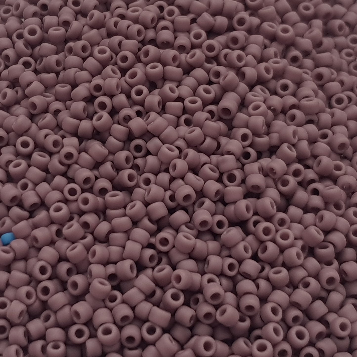 11/0 TR-52F Lavender Frosted Opaque 10g/30g Round Toho Seed Beads | Beading Supply