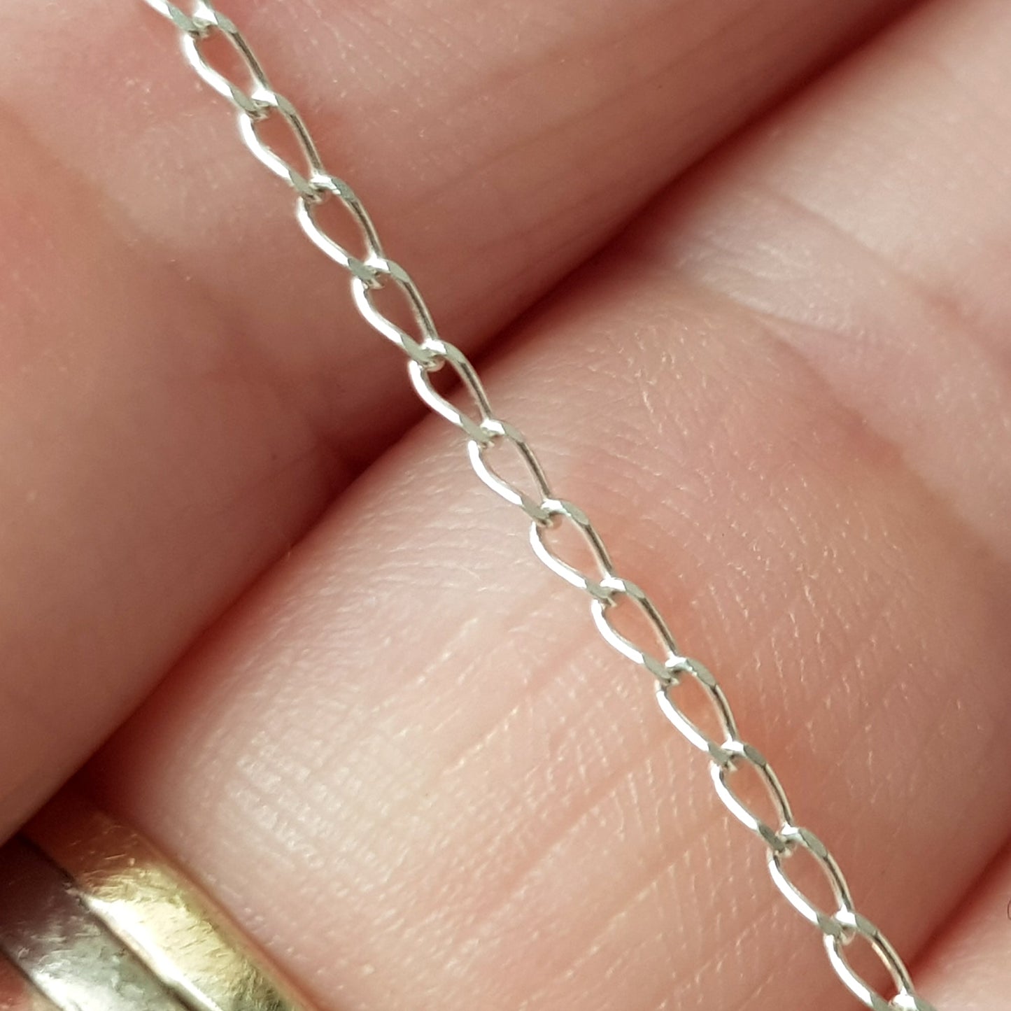 Diamond-Cut Long Curb Chain in 925 Sterling Silver
