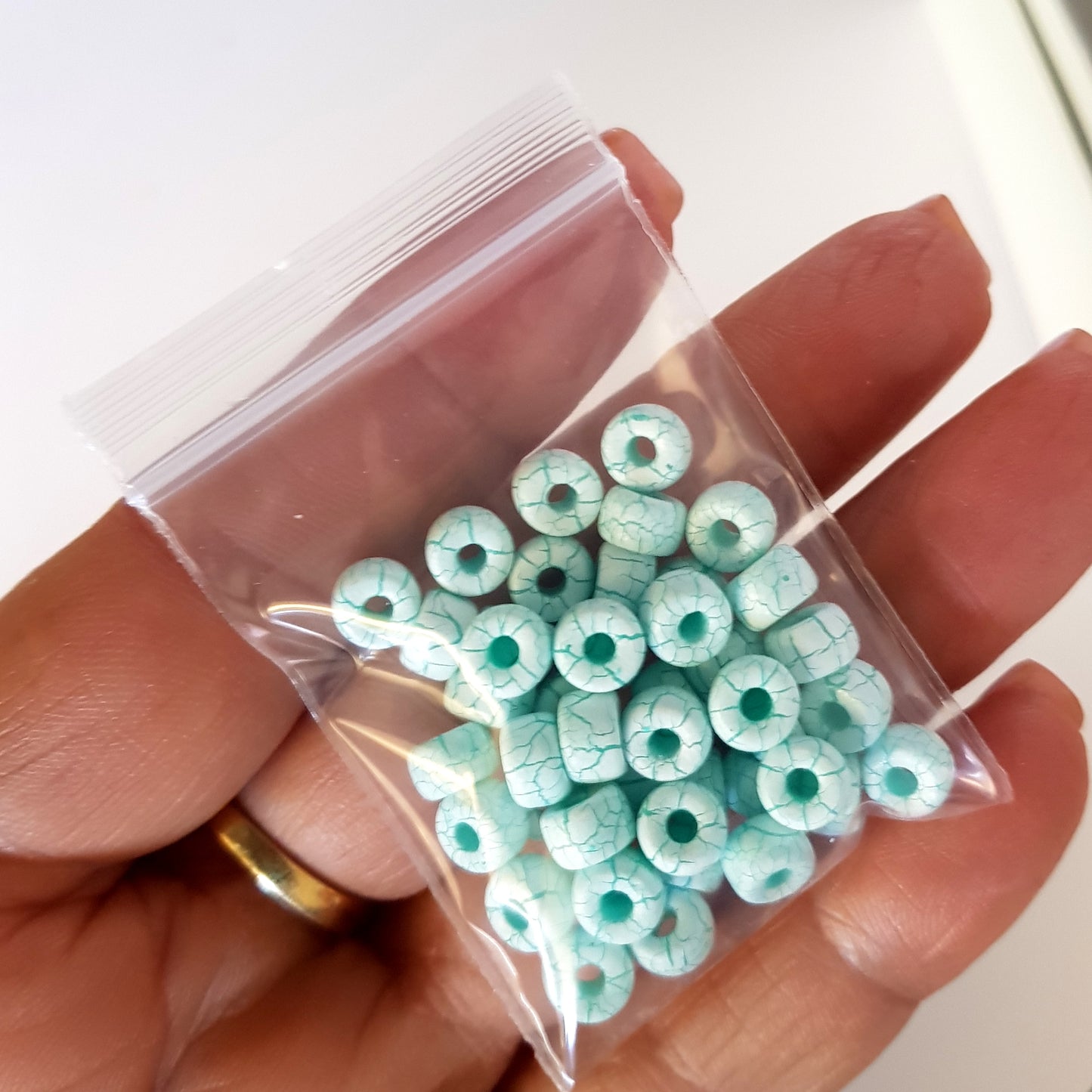 Matubo 2/0 Seed Beads - White-Green-6mm Round Beads -Kalitheo