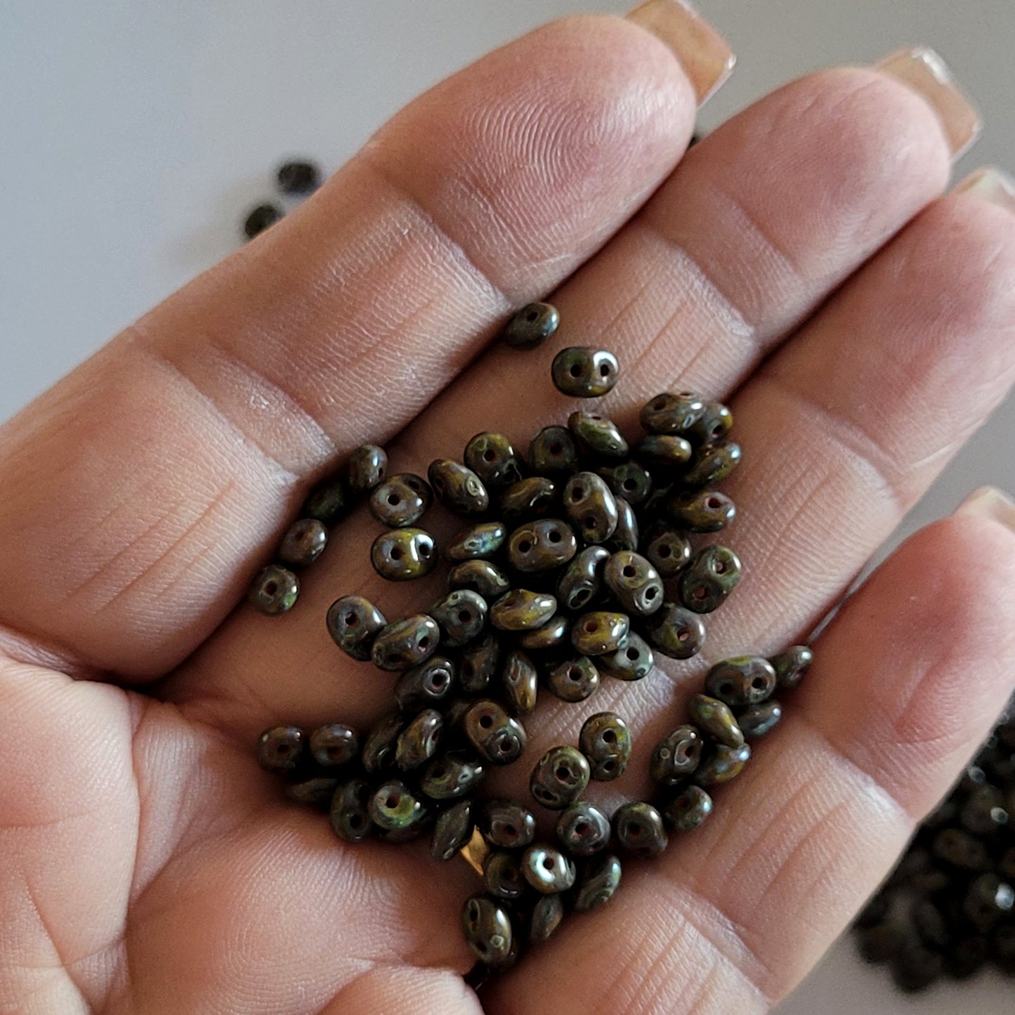 Matubo SuperDuo - OLIVINE OPAQUE - Picasso - 10g | SD-T52410 | Beading Supply