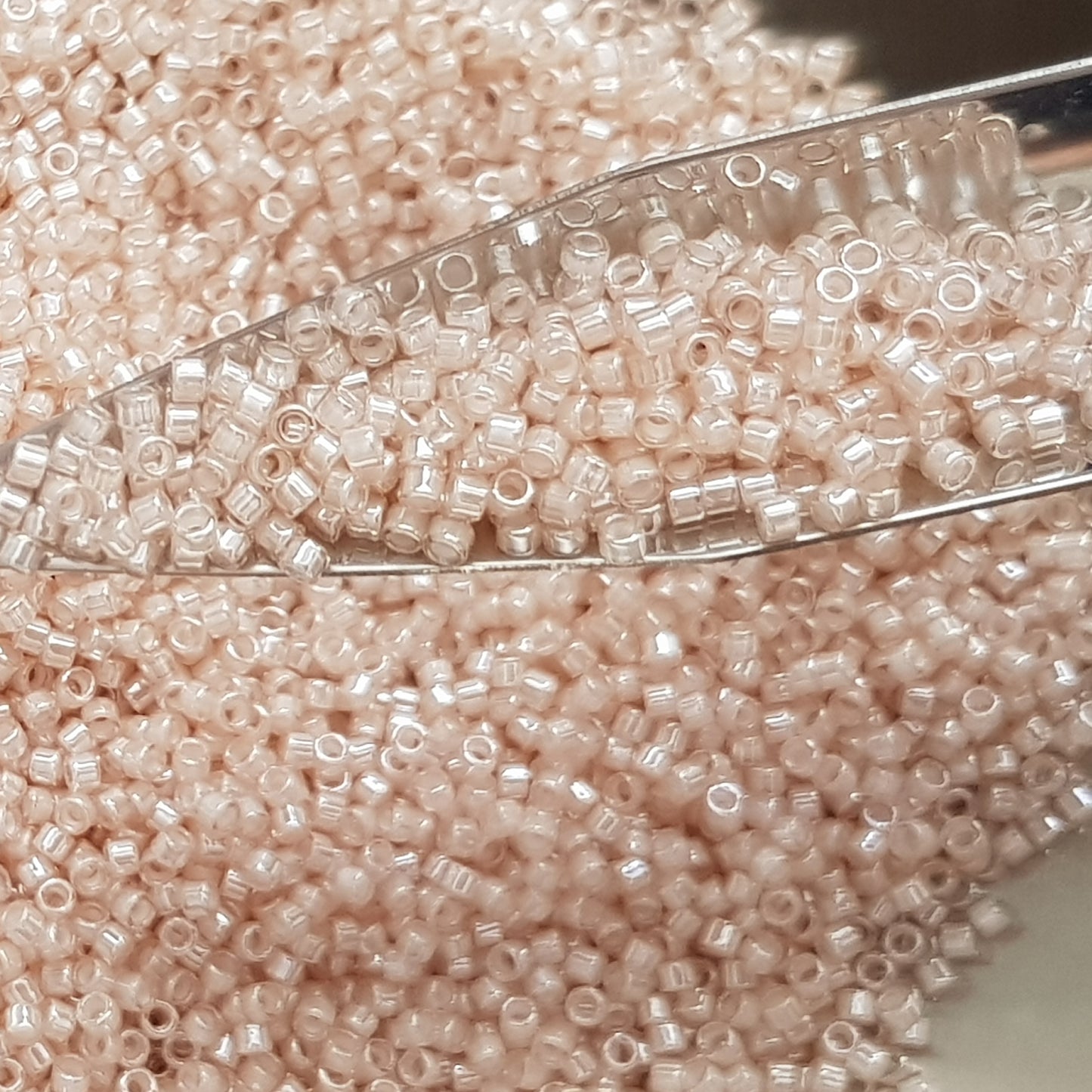 Aiko 11/0 TA-1033 Lt Rosaline White-lined 5g/10g Aiko Cylinder Toho Seed Beads | Beading Supply