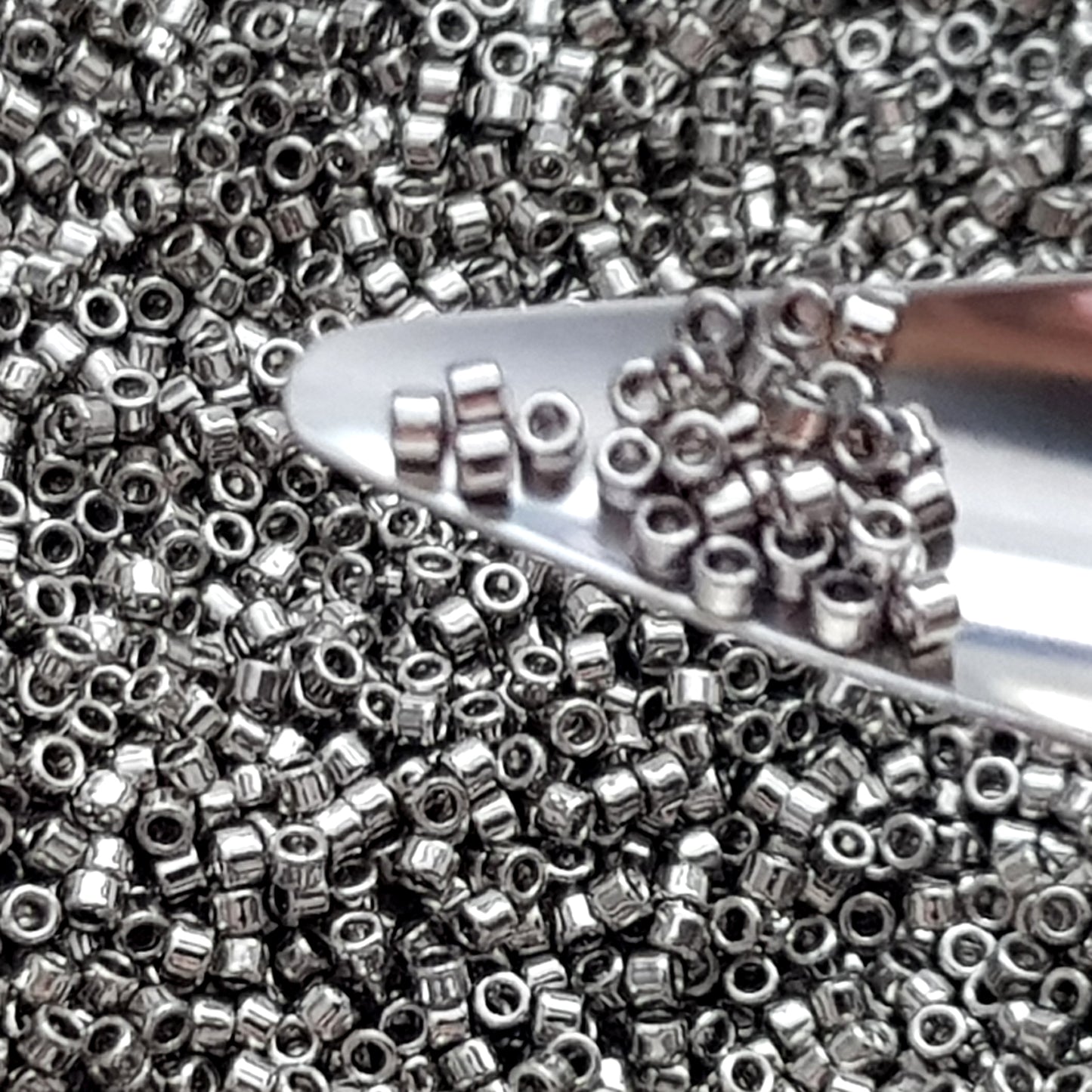Aiko 11/0 TA-1160 Chrome Silver Palladium Plate Precision-Cut Cylinder Toho Seed Beads | Beading Supply