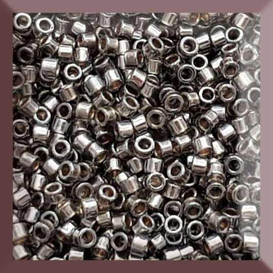 Aiko 11/0 TA-993 Black Diamond Gold-Lined Precision-Cut Cylinder Toho Seed Beads | Beading Supply