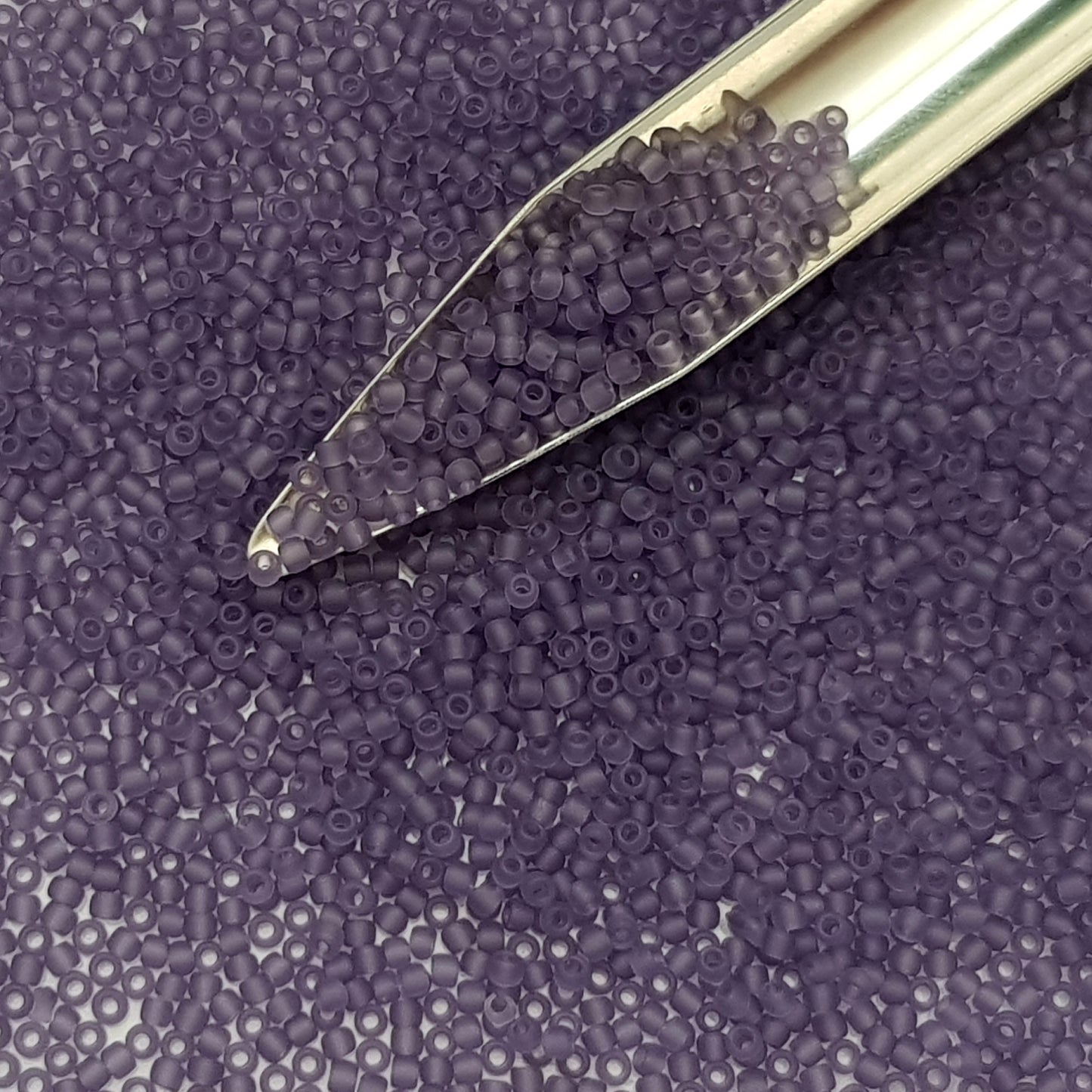 11/0 TR-19F Sugar Plum Frosted Transparent 10g/30g Round Toho Seed Beads | Beading Supply