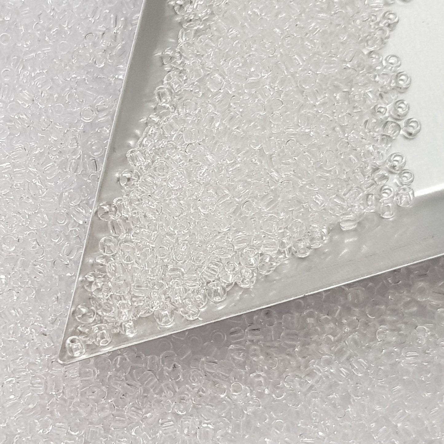 11/0 TR-1 Crystal Transparent 10g/30g Round Toho Seed Beads | Beading Supply