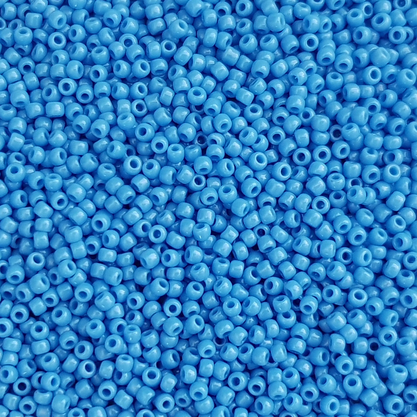 11/0 TR-43D Cornflower Blue Opaque 10g/30g Round Toho Seed Beads | Beading Supply