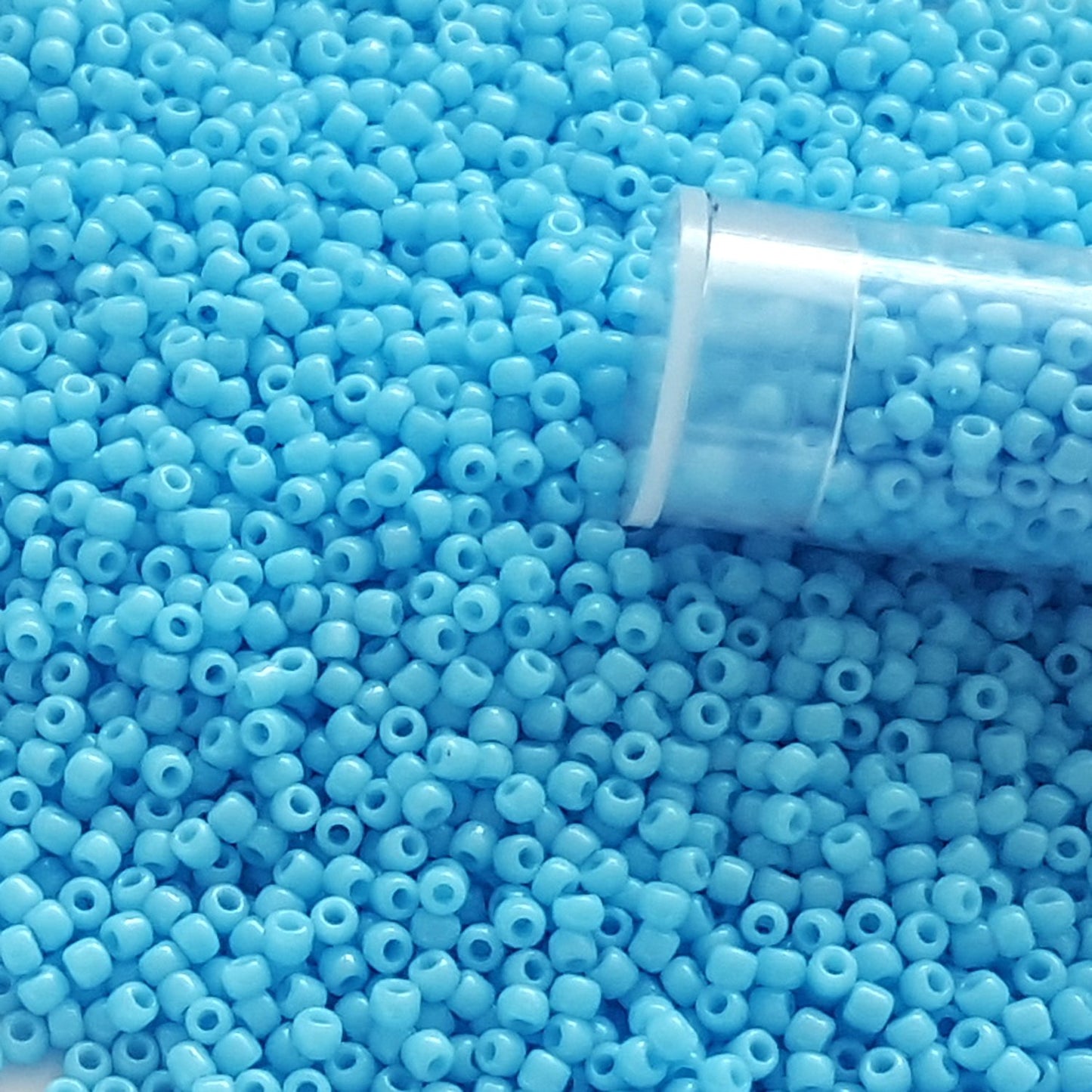 11/0 TR-43 Blue Turquoise Opaque Round Toho Seed Beads - Beading Supply - Kalitheo Jewellery
