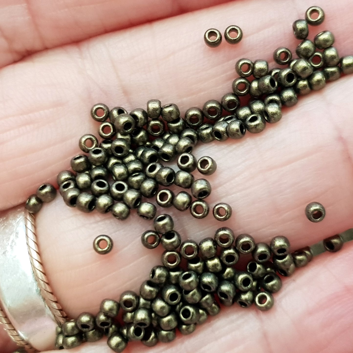 11/0 TR-Y615 Gold Metallic Suede Hybrid 10g/30g Round Toho Seed Beads - Beading Supply