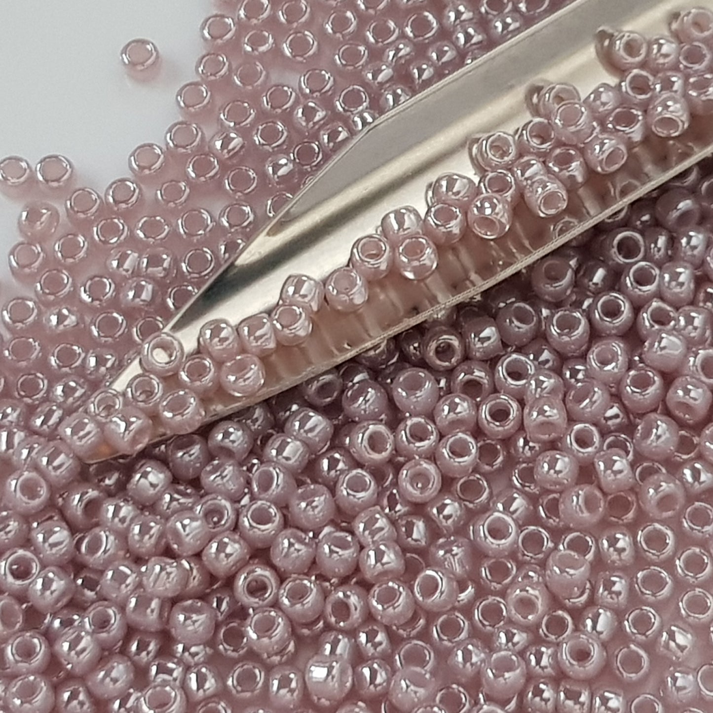 8/0 TR-151 Grape Mist Ceylon 10g/30g Round Toho Seed Beads - Beading Supply