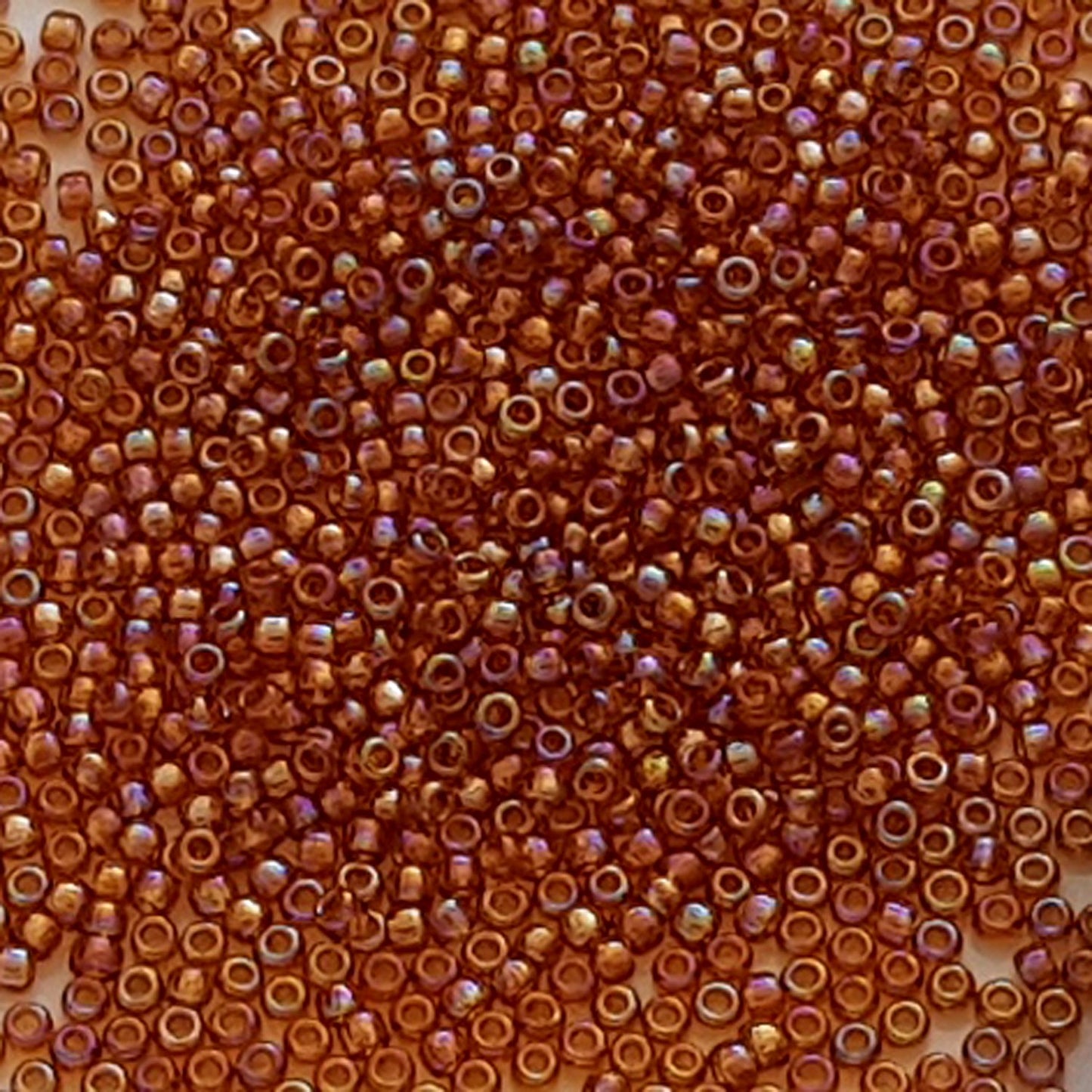 8/0 TR-162C Topaz Rainbow Round Toho Seed Beads - Beading Supply - Kalitheo Jewellery