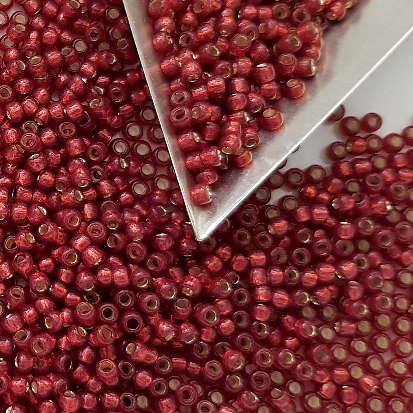 8/0 TR-2113 Milky Pomegranate Silver-Lined 10g/30g Round Toho Seed Beads - Beading Supply