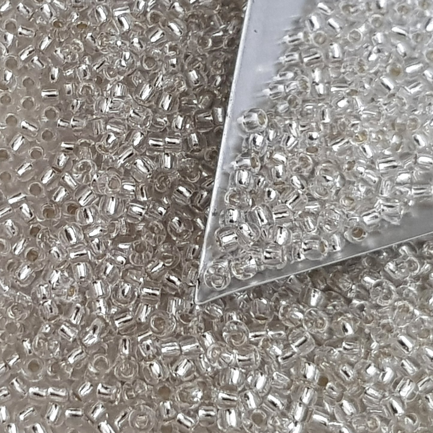 6/0 TR-21 Crystal Silver Lined 10g/30g Round Toho Seed Beads - Beading Supply