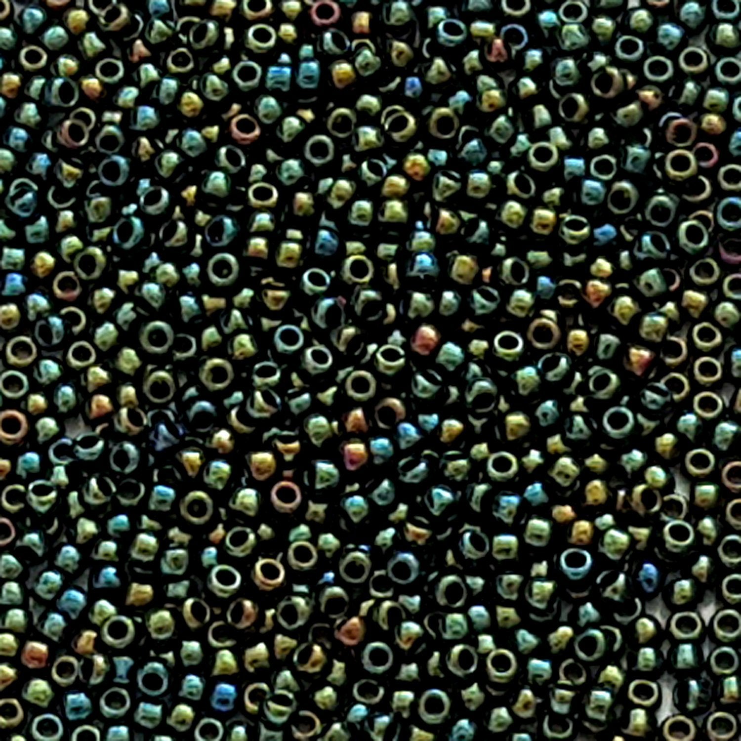 8/0 TR-84 Iris Green-Brown Metallic Round Toho Seed Beads - Beading Supply - Kalitheo Jewellery