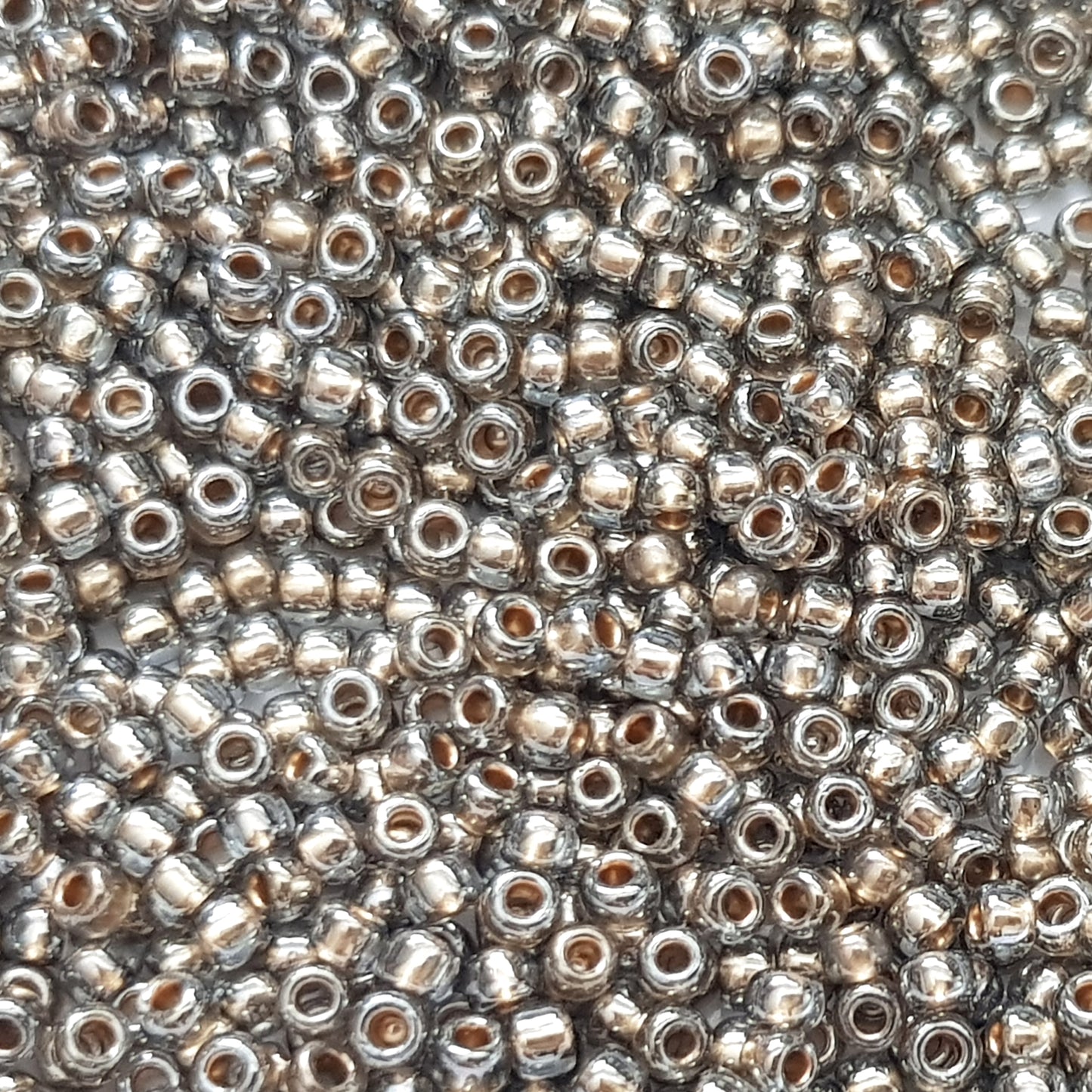8/0 TR-993 Black Diamond Gold Lined 10g/30g Round Toho Seed Beads - Beading Supply