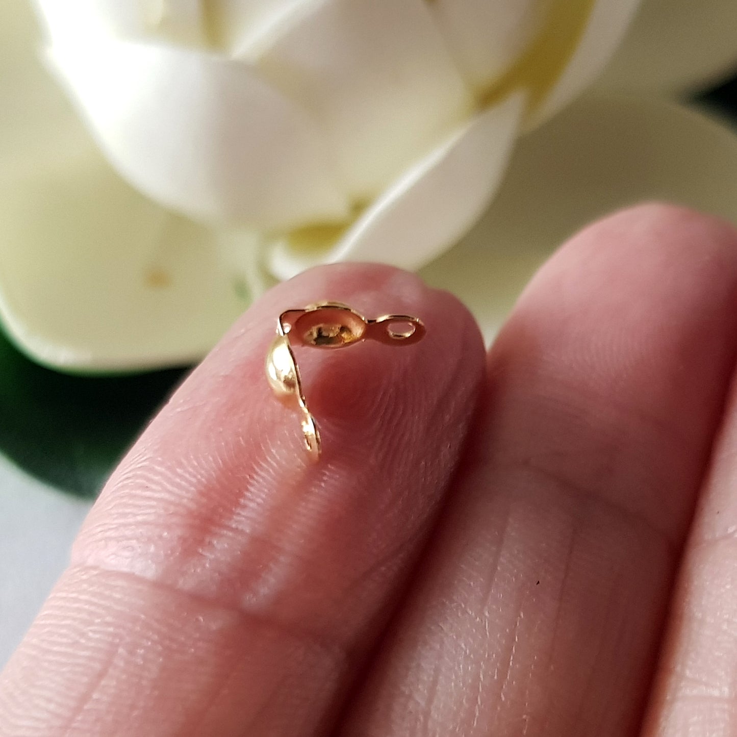 Bead Tip Clam Shell 4mm cup 10PC 24K Gold-Filled | GF-004BT-10 | Beading Supply