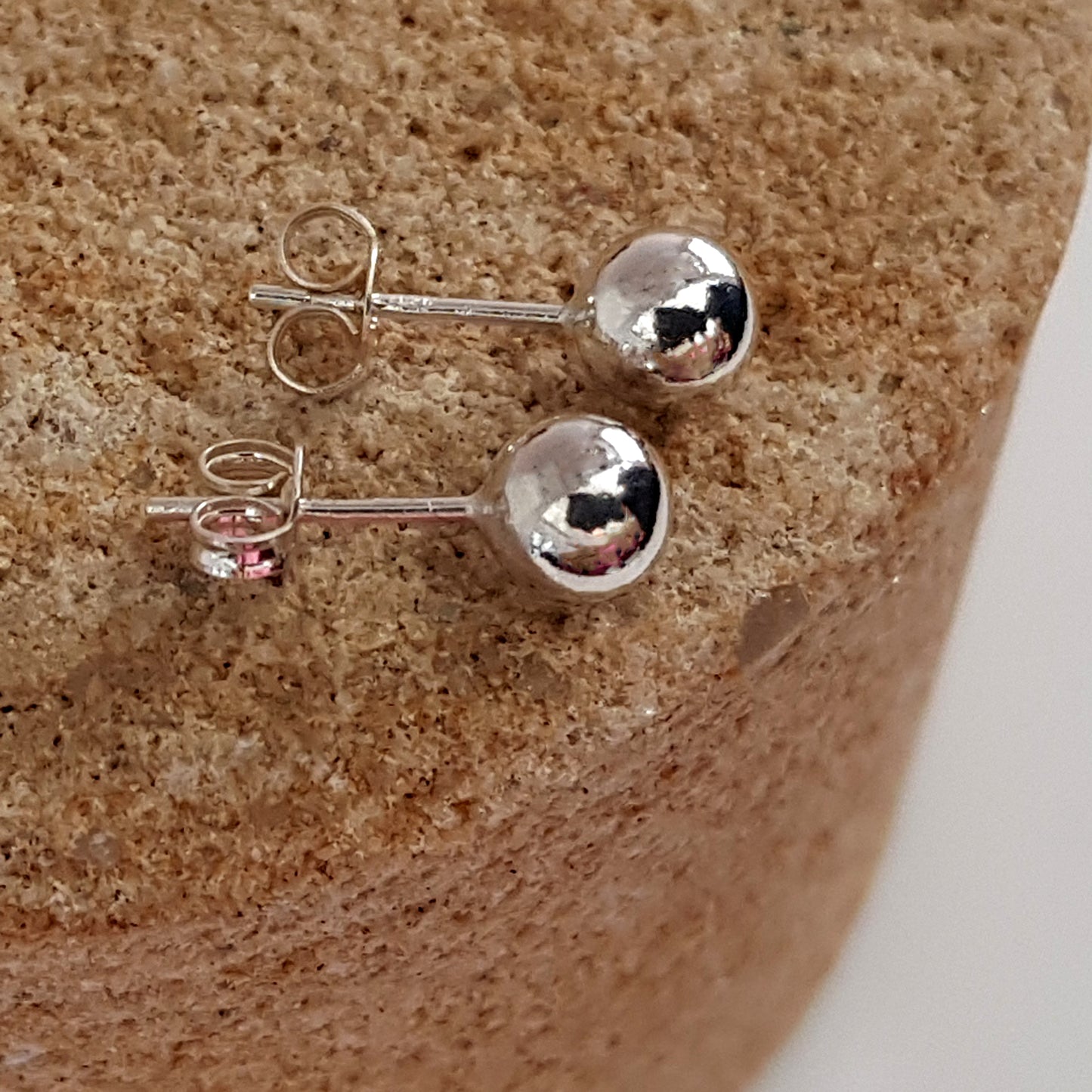 Sterling Silver 6 mm Ball Stud Earrings | KJ-372E-S6 | Unisex Jewellery - Kalitheo Jewellery