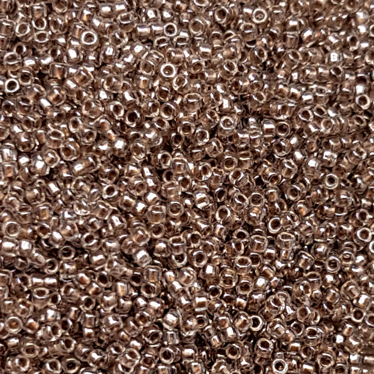 15/0 TR-989 Crystal Gold-Lined Round Toho 5g Seed Beads | Beading Supply