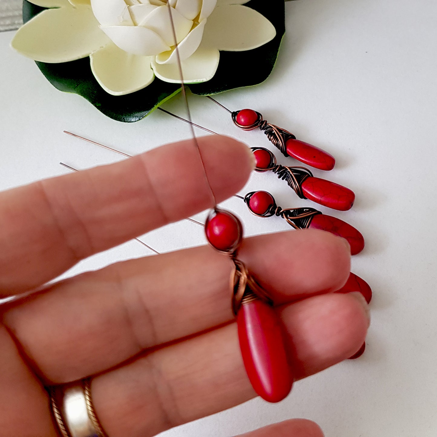 Red howlite wire wrapped Headpin | Kalitheo Findings