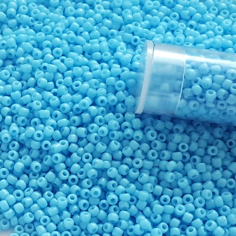 11/0 TR-43 Blue Turquoise Opaque Round Toho Seed Beads close up