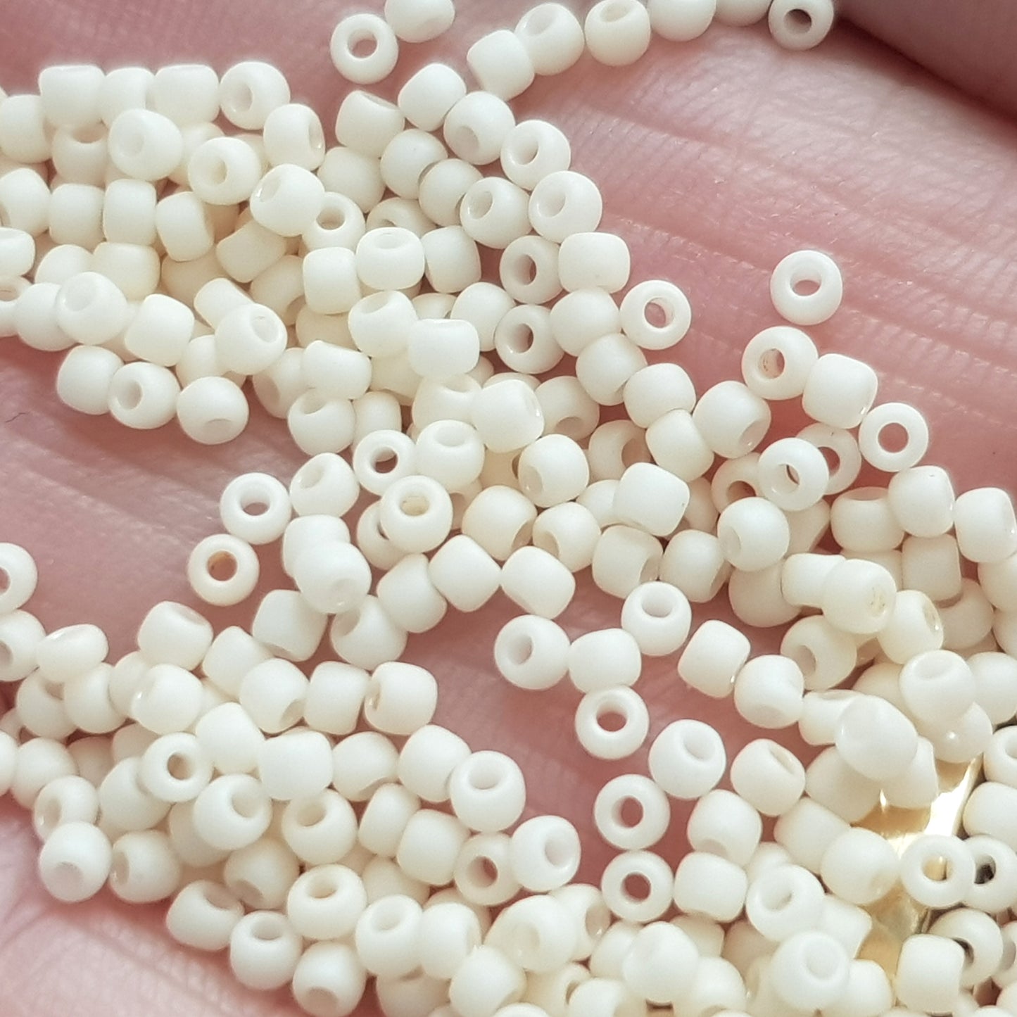 11/0 TR-762 Egg Shell Frosted Opaque Pastel 10g/30g Round Toho Seed Beads - Beading Supply