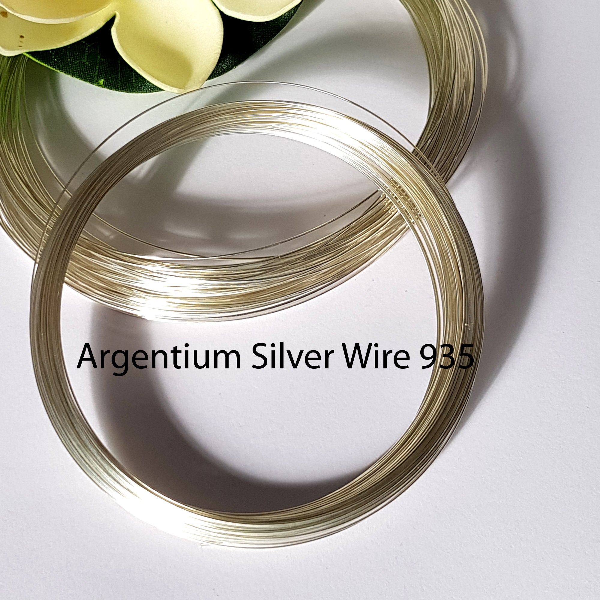 Silver wire store for rings