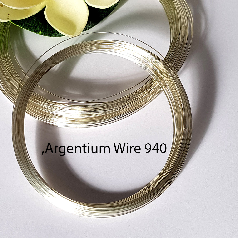 Close up of Argentium Silver Wire 940