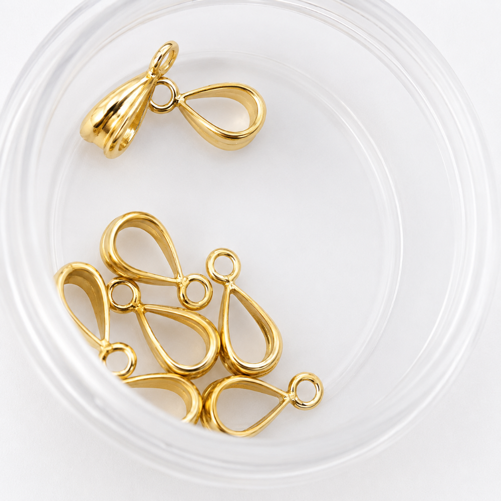 Gold Filled Pendant Drop with Jump Ring in a small container