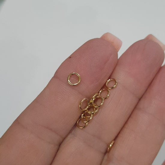 Sterling Silver Gold Plated Closed Jump Rings 5mm x 0.8mm for jewellery making and jewellery repairs.