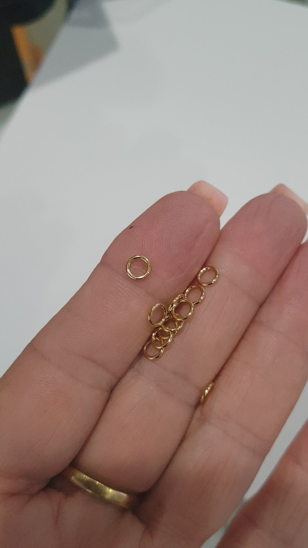 Sterling Silver Gold Plated Closed Jump Rings 5mm x 0.8mm for jewellery making and jewellery repairs.