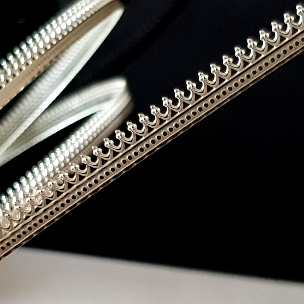Front view of sterling silver 925 gallery wire No1