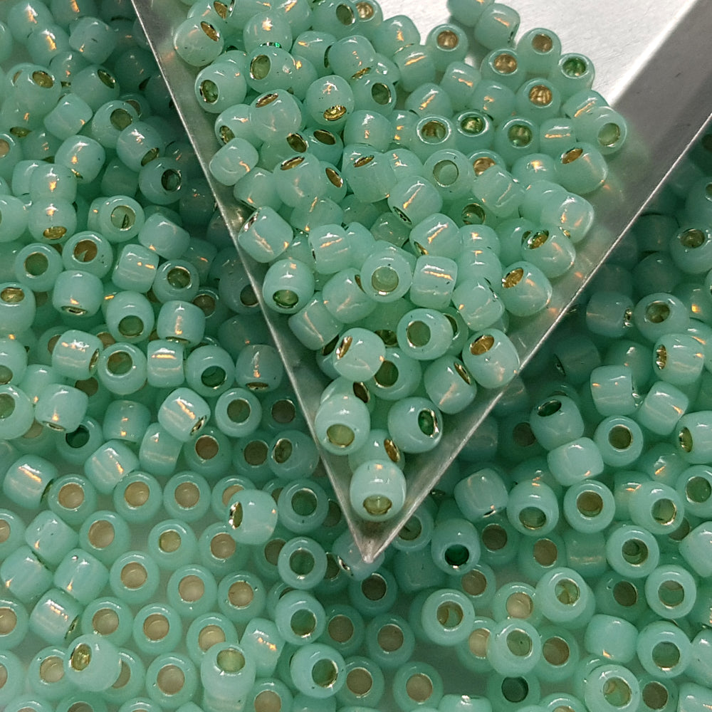 close up with a triangle scoop