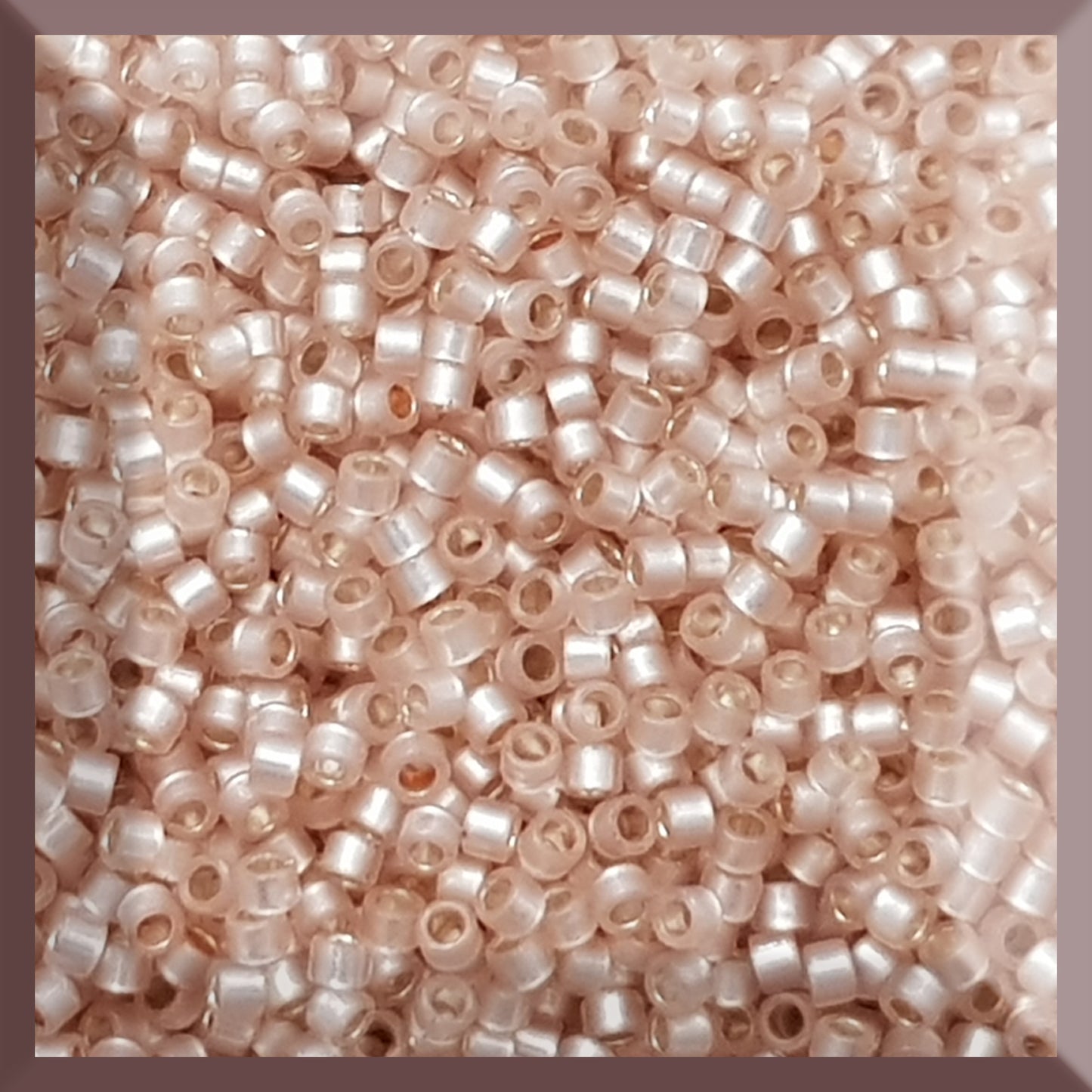 Aiko 11/0 TA-2126 Lt Peach Translucent Silver-Lined Precision-Cut Cylinder Toho Seed Beads | Beading Supply