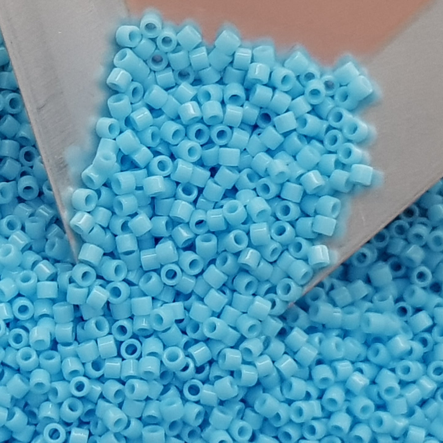 Aiko 11/0 TA-43 Kingman Turquoise Opaque Precision-Cut Cylinder Toho Seed Beads | Beading Supply