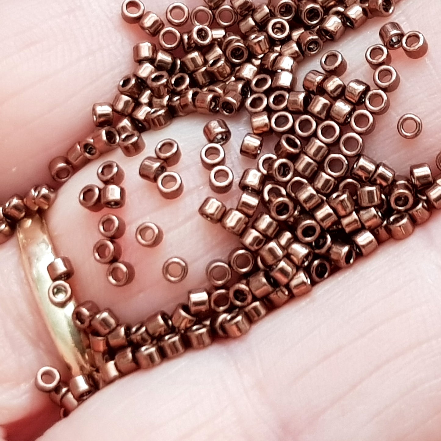 Aiko 11/0 TA-522 Rosy Brown Galvanized Precision-Cut Cylinder Toho Seed Beads | Beading Supply
