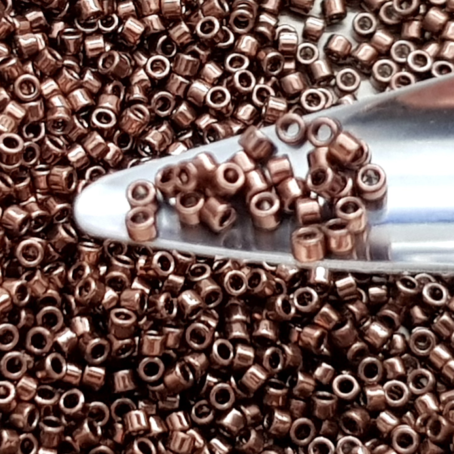 Aiko 11/0 TA-522 Rosy Brown Galvanized Precision-Cut Cylinder Toho Seed Beads | Beading Supply