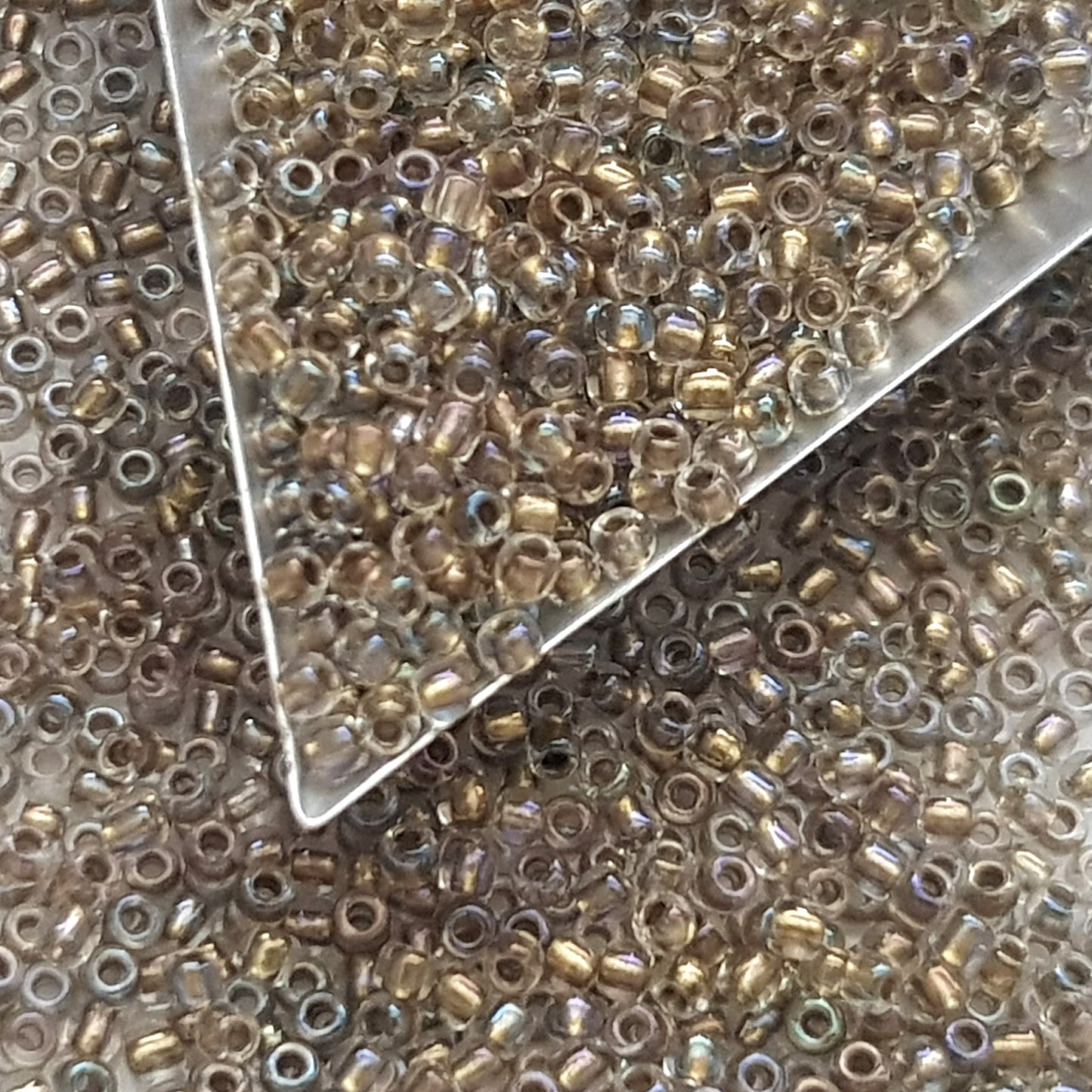 11/0 TR-262 Crystal Inside Colour Gold-Lined Round 10g/30g Round Toho Seed Beads - Beading Supply