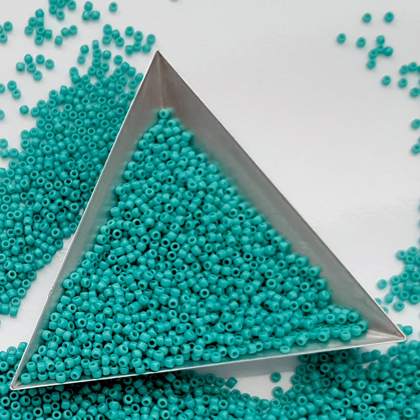 8/0 TR-55 Turquoise Opaque 10g/30g Round Toho Seed Beads | Beading Supply