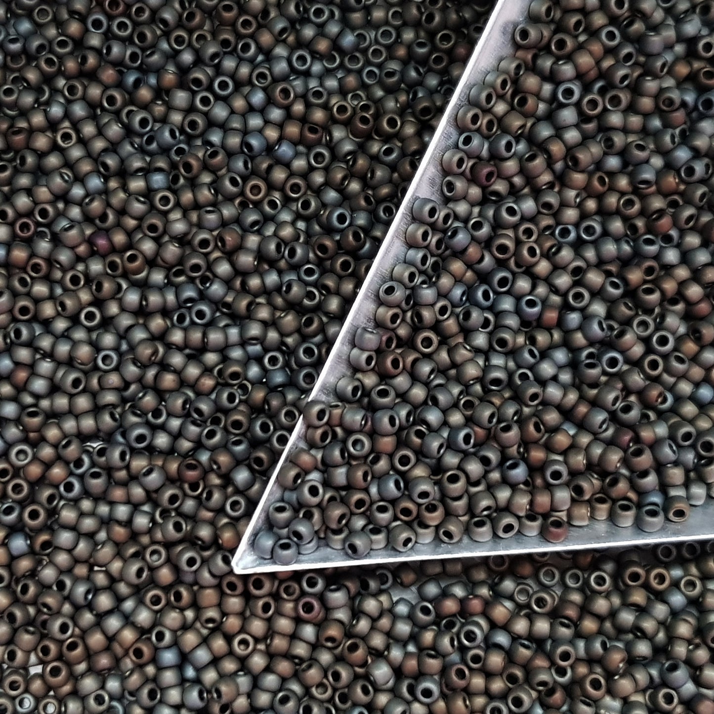 11/0 TR-83F Brown Iris Metallic Matte 10g/30g Round Toho Seed Beads | Beading Supply