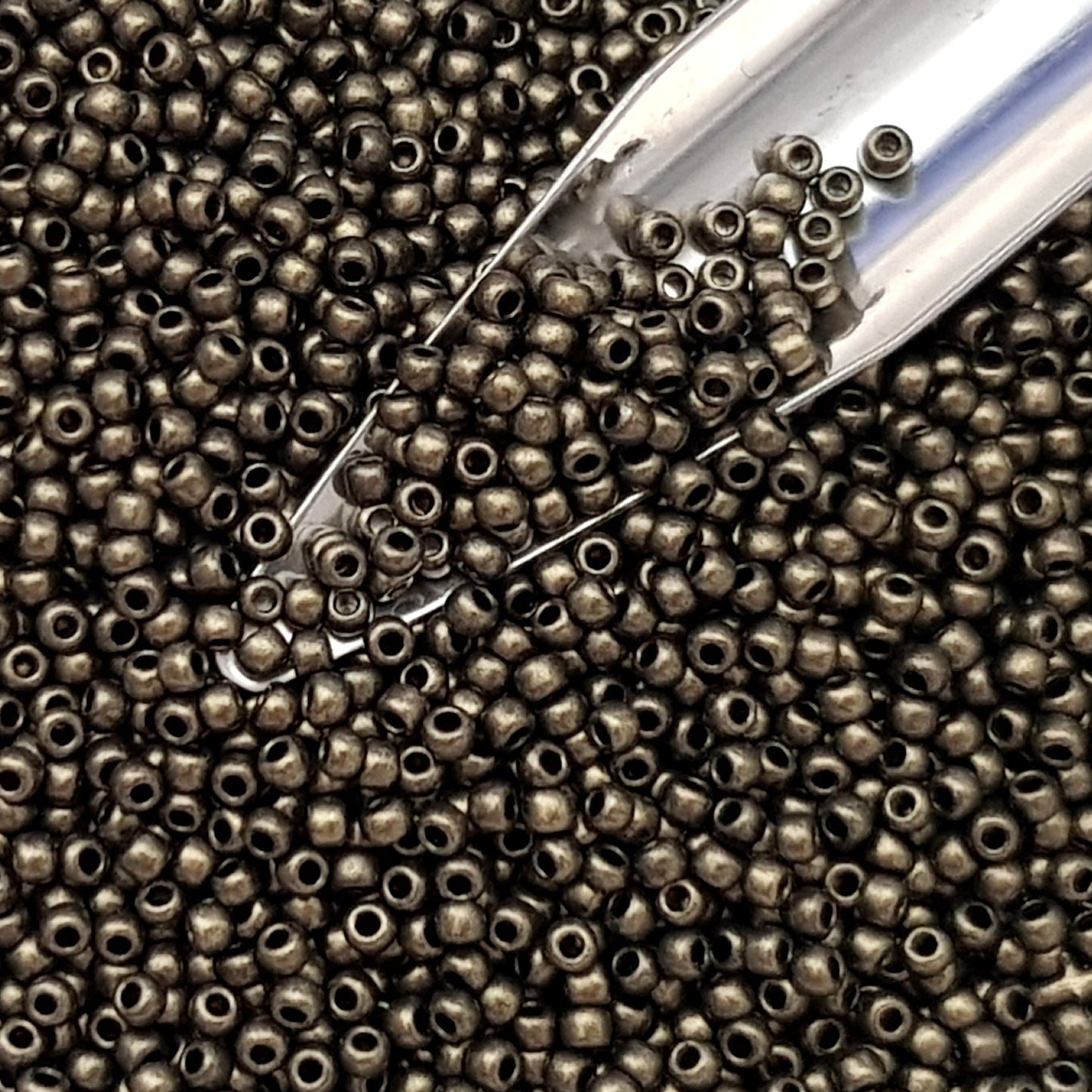 11_Y615 Gold Metallic Suede Hybrid Scoop Toho Seed Beads | Beading Supply | Kalitheo Sydney