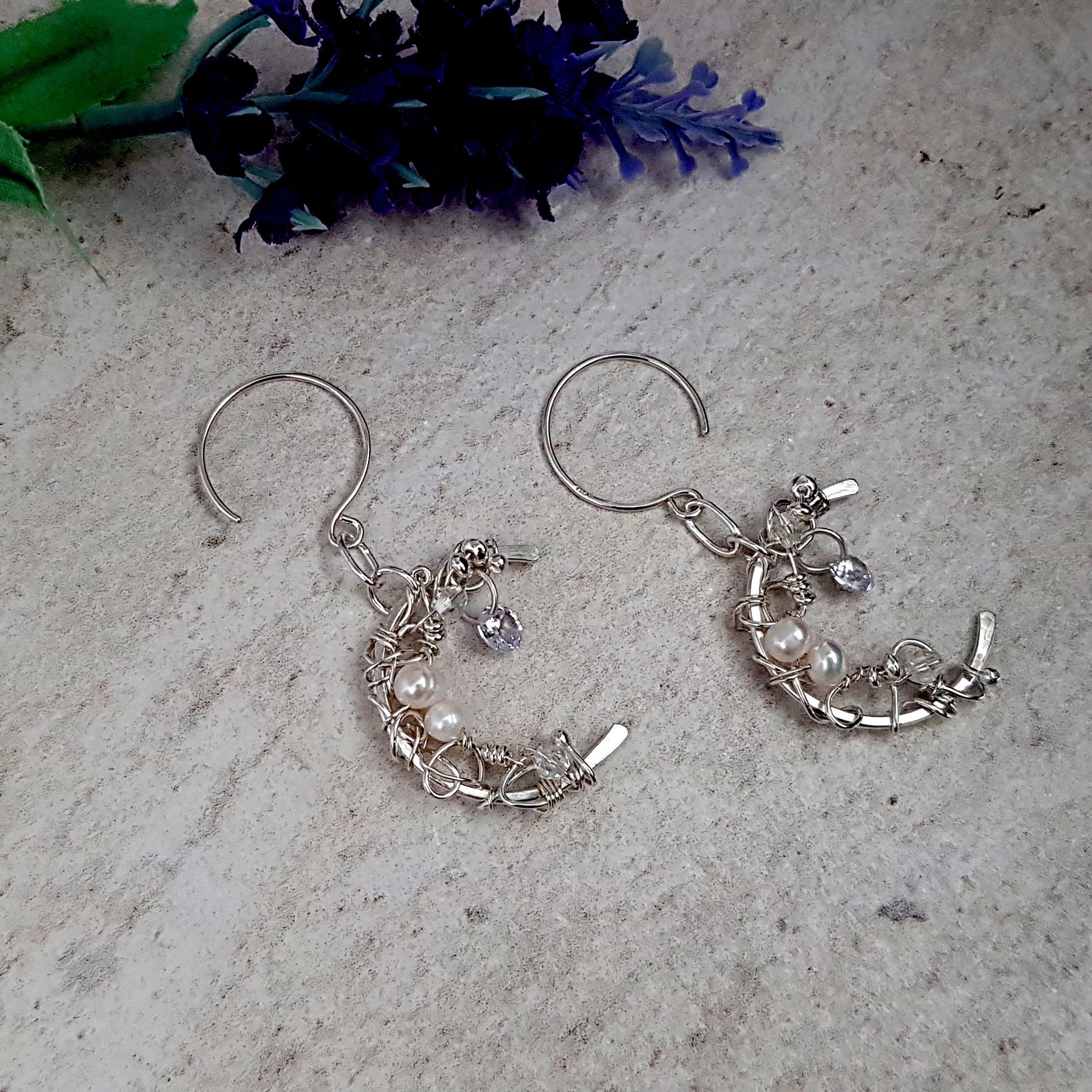 Sterling Silver Crescent Moon Sparkling Earrings - Kalitheo 