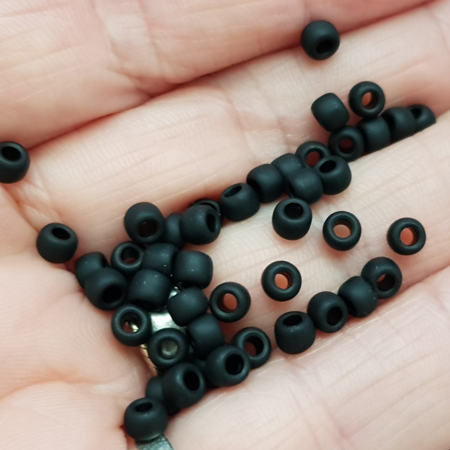 6/0 TR-49F Jet Black Opaque Frosted 10g/30g Round Toho Seed Beads - Beading Supply