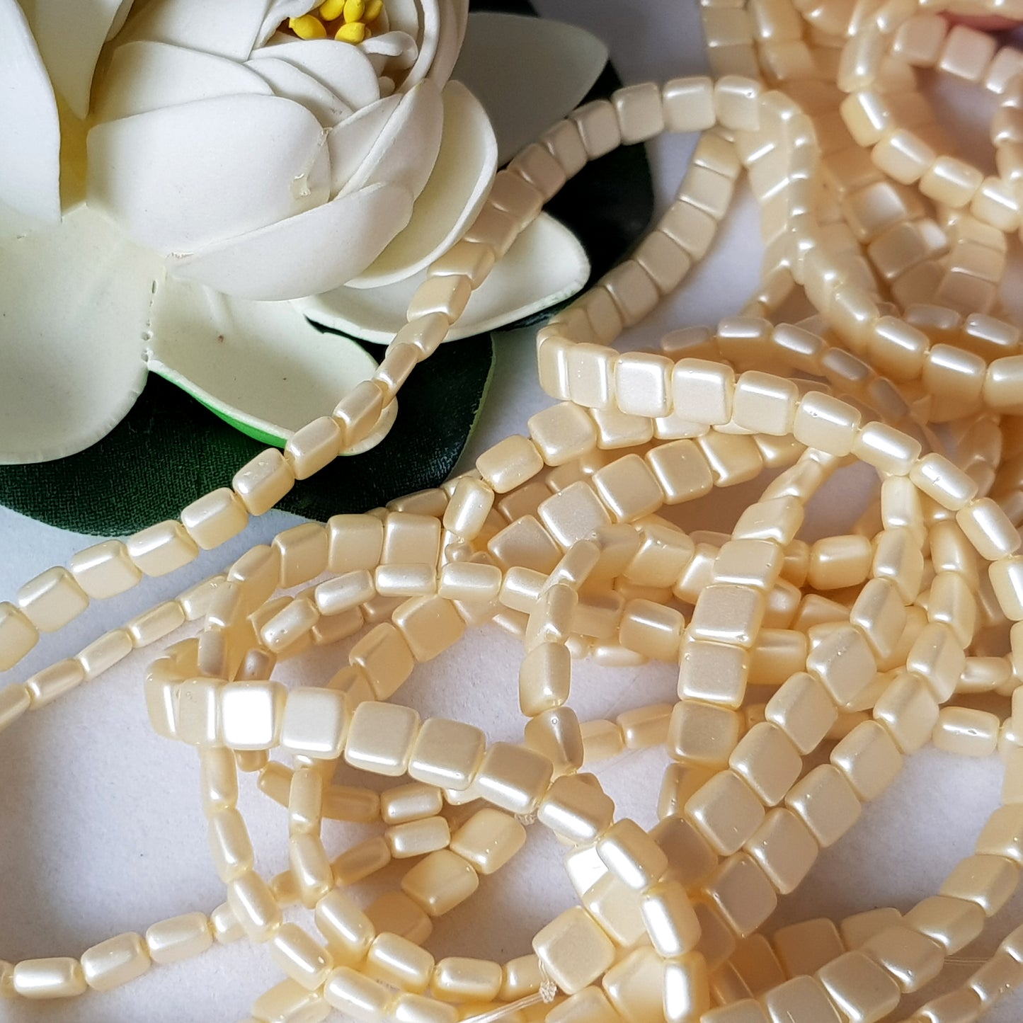 Tile Cream Pearl Coat 6mm CzechMate Beads | CZMTile-25039 | Beading Supply