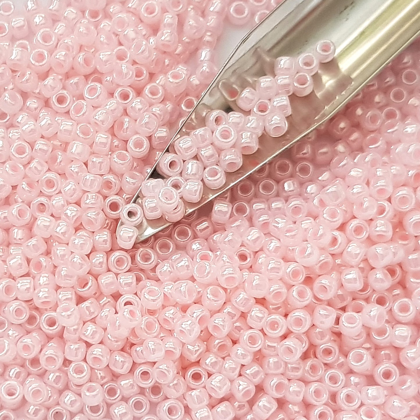 8/0 TR-145 Innocent Pink Ceylon 10g/30g Round Toho Seed Beads - Beading Supply