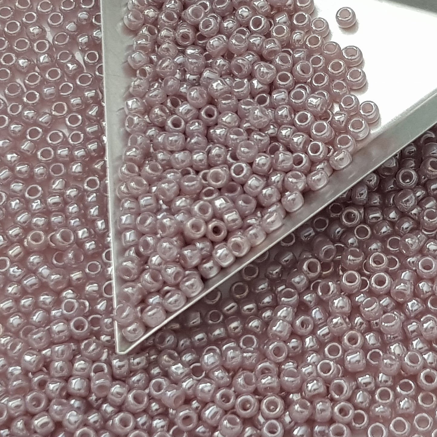 8/0 TR-151 Grape Mist Ceylon 10g/30g Round Toho Seed Beads - Beading Supply