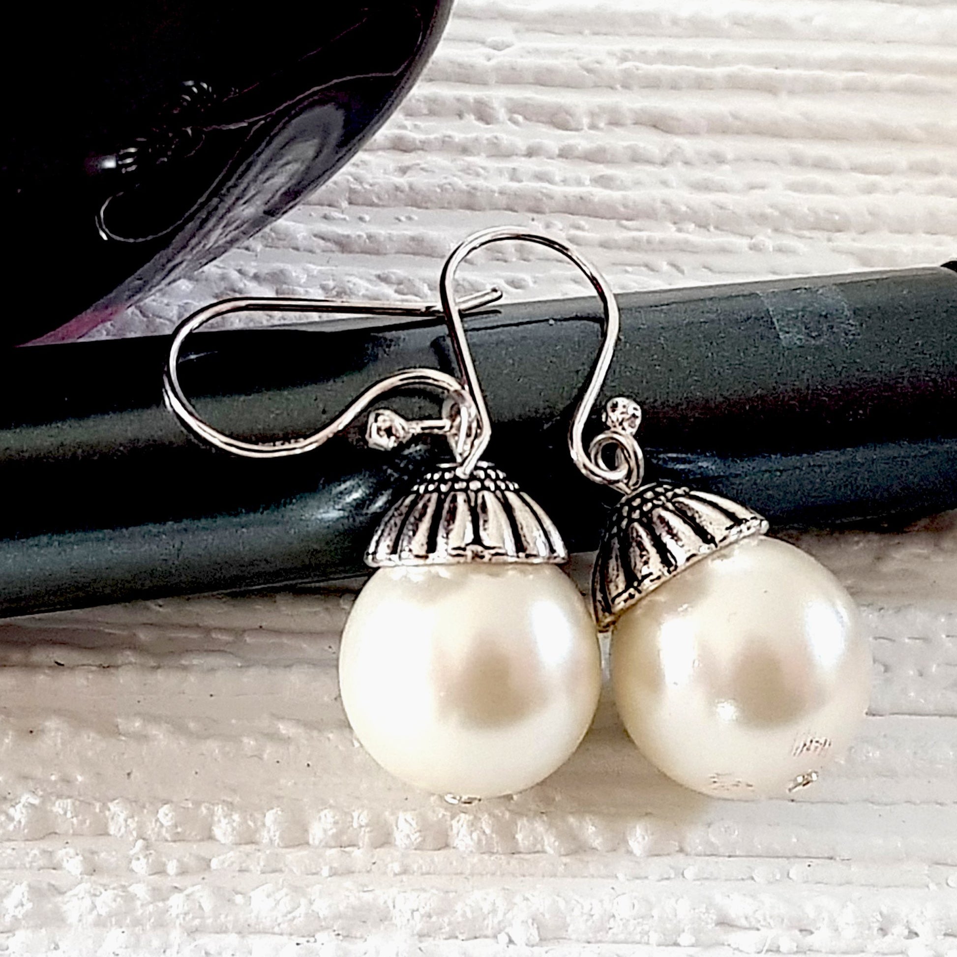 Large Pearl White Earrings - Kalitheo 