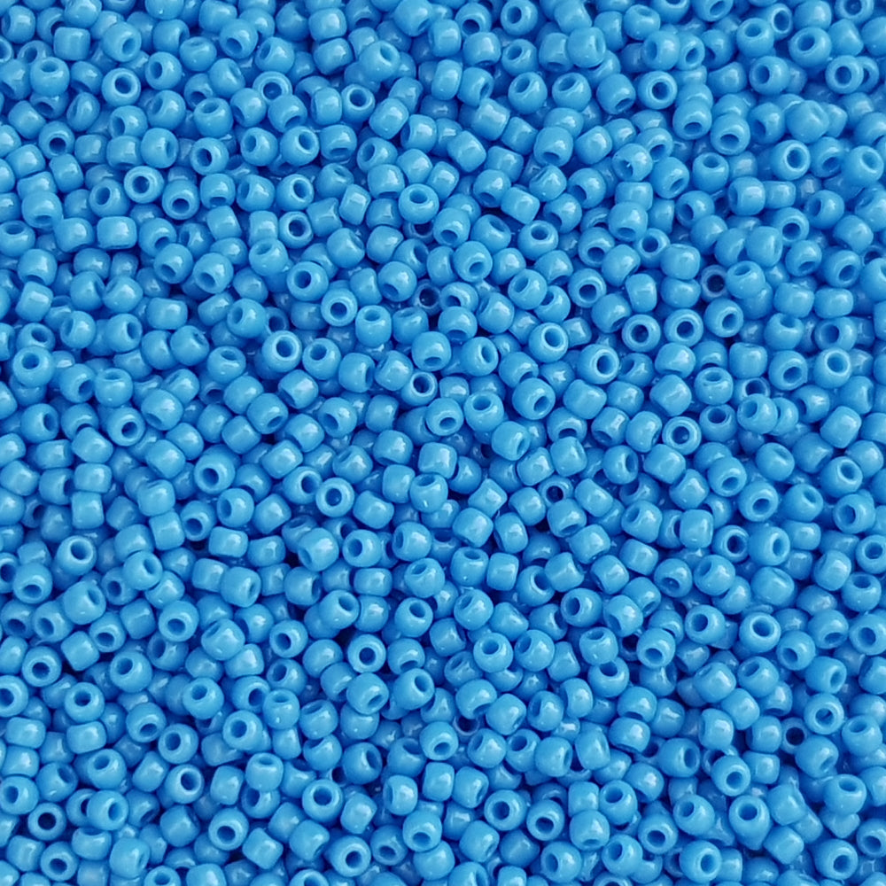 11/0 Toho seed beads in cornflower blue tr-43d