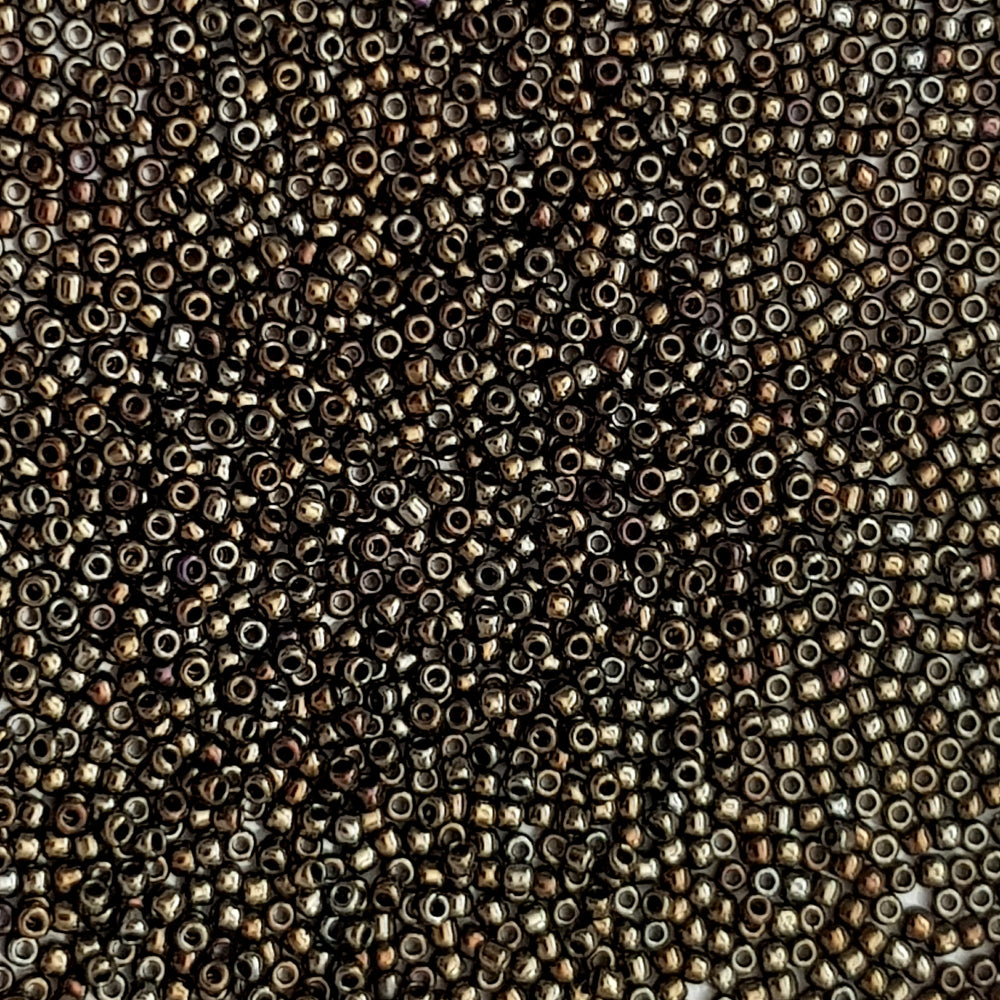 11/0 Toho seed Beads in Iris Brown Metallic TR-83 close up
