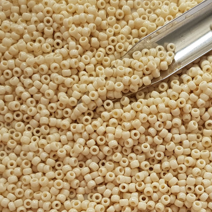 8/0 TR-51 Lt Beige Opaque Round Toho Seed Beads - with a beading scoop,